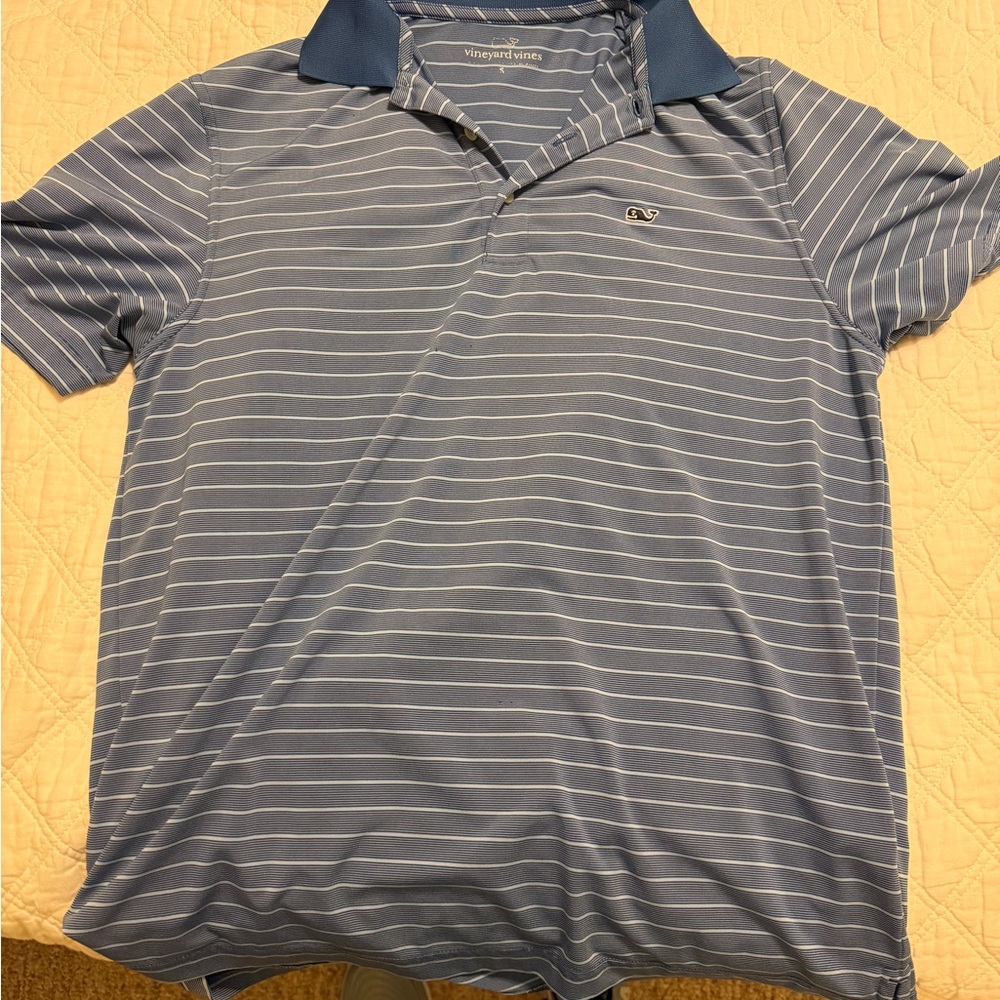 Vineyard Vines Men's Performance UPF Polo w white stripes